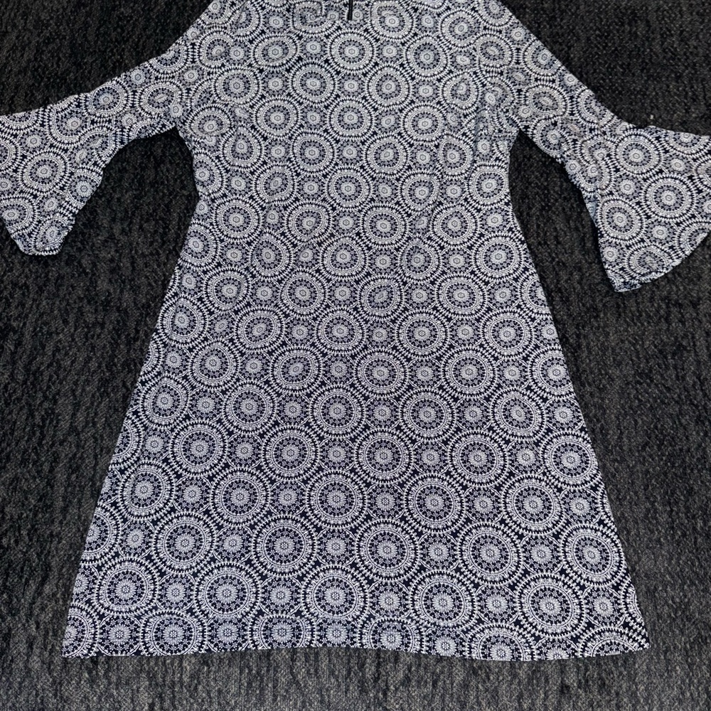 Tommy Hilfiger Women’s Navy and White Printed Bell-Sleeve Dress